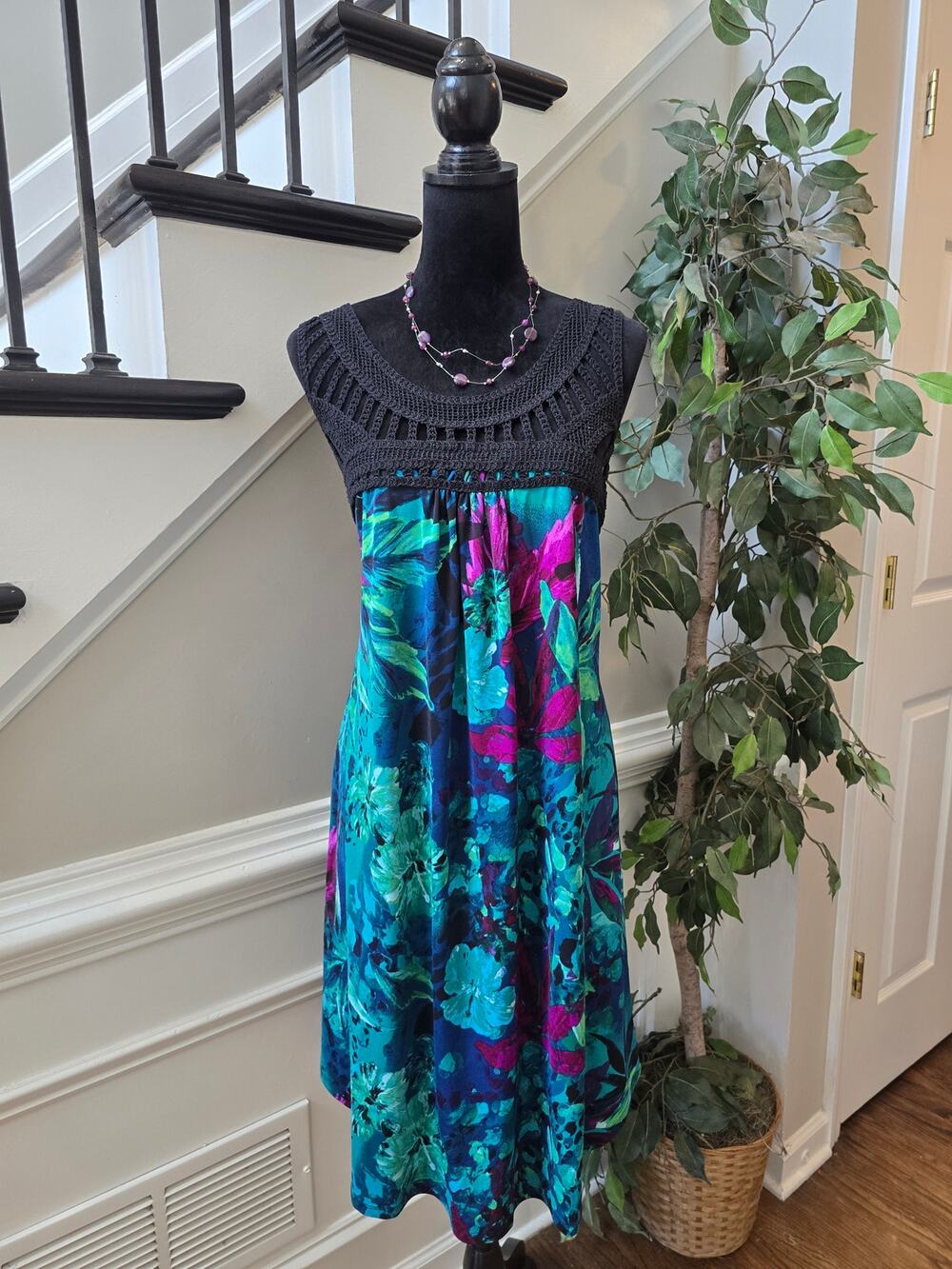 Kate & Mallory Shift Dress Women's SZ XL Multicolor Floral Pleated Back Zipper